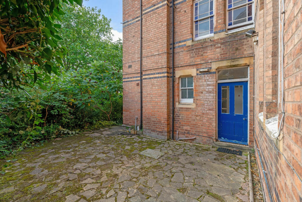 Additional image 9 of Lillington Avenue, Leamington Spa, Warwickshire CV32 5UJ