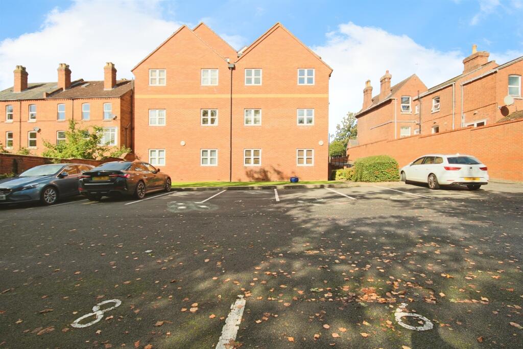 Additional image 12 of Emscote Road, Warwick