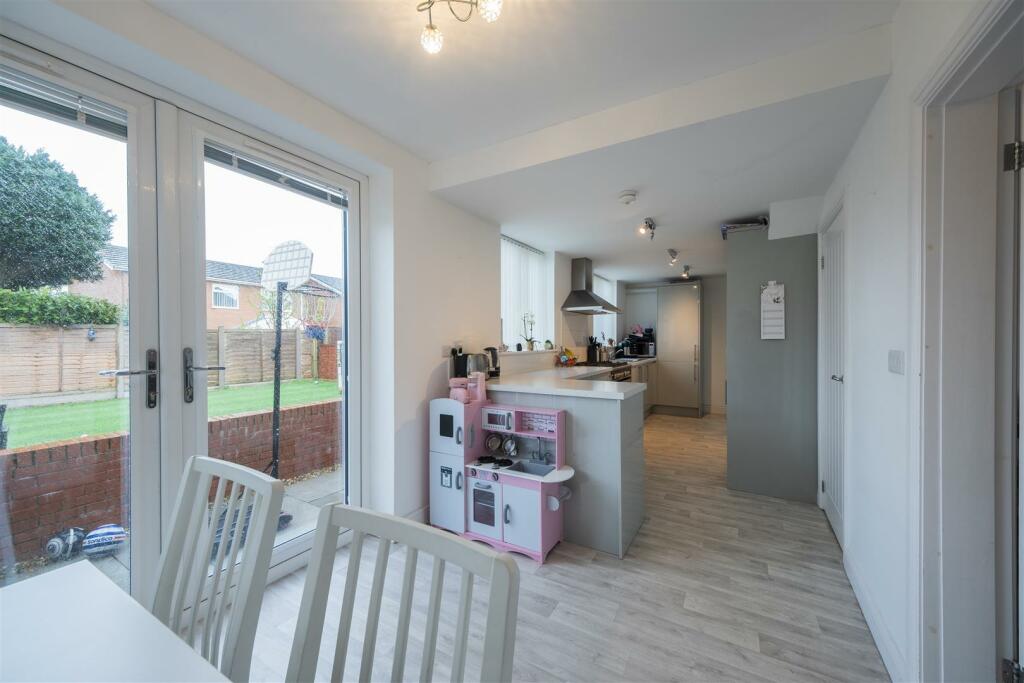 Additional image 6 of Yew Tree Drive, Barnton, Northwich