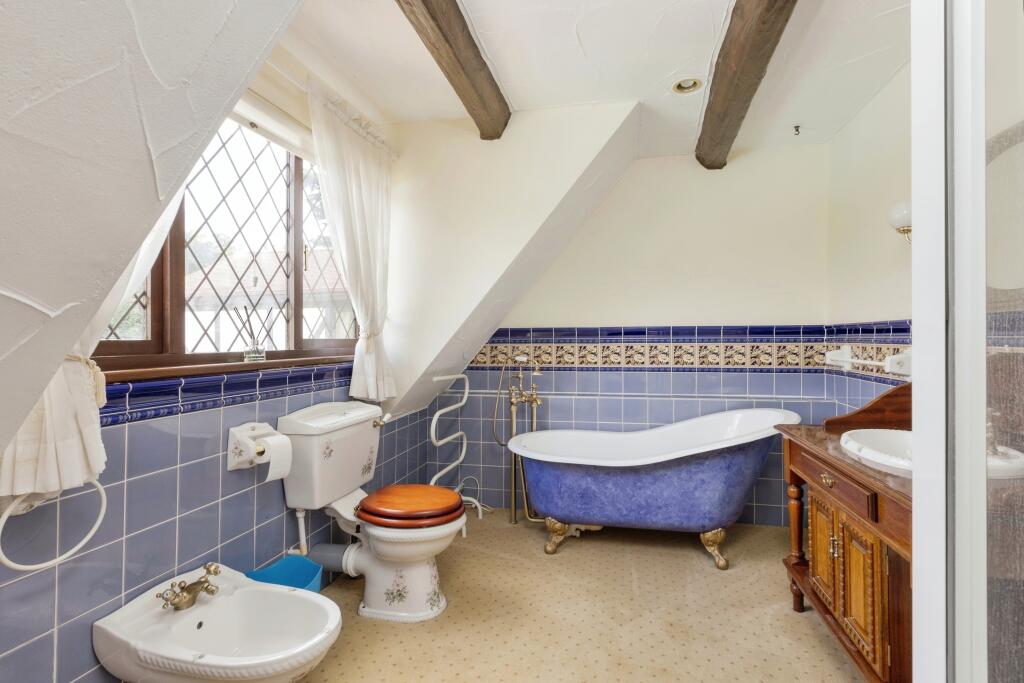 Additional image 25 of Pear Tree Lane, Shorne, Gravesend, Kent, DA12