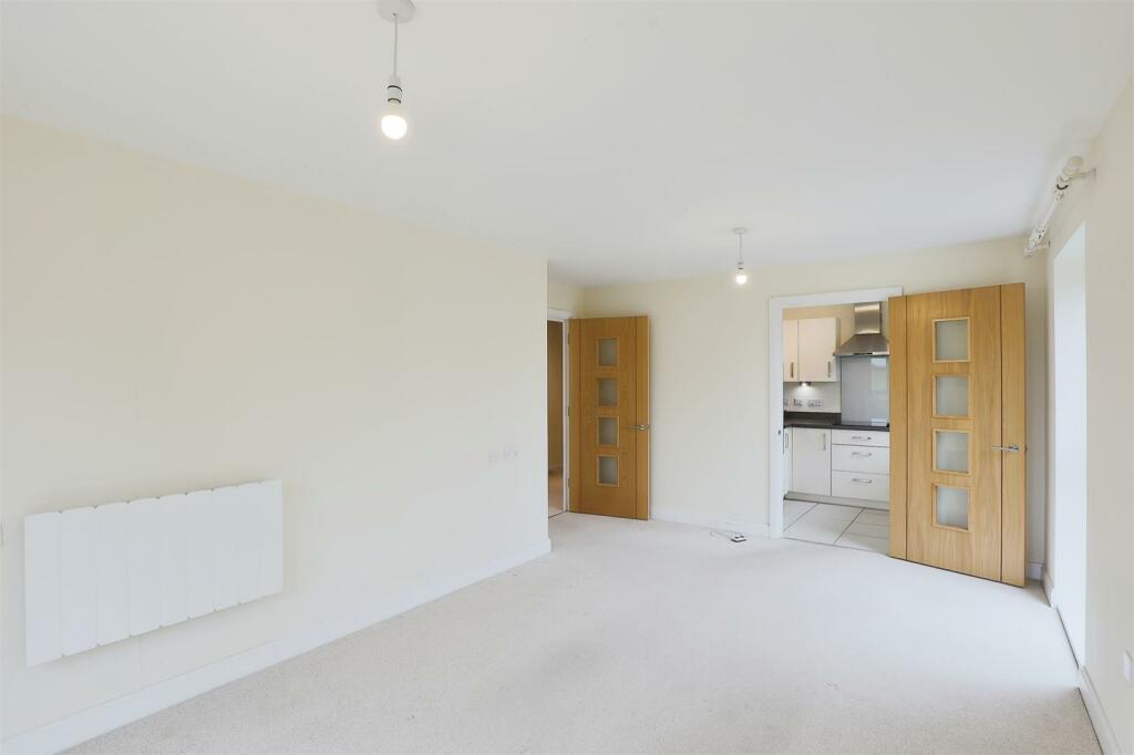 Additional image 11 of Harvard Place, Stratford-Upon-Avon, Warwickshire CV37 8GA