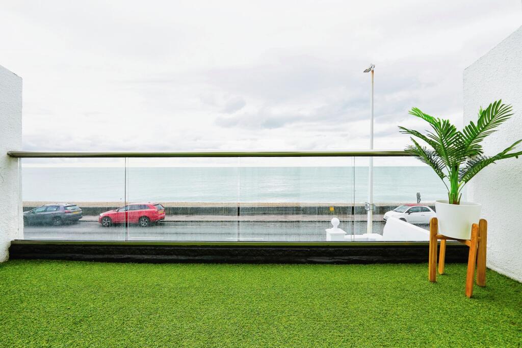 Additional image 5 of Sandgate Esplanade, Folkestone, CT20