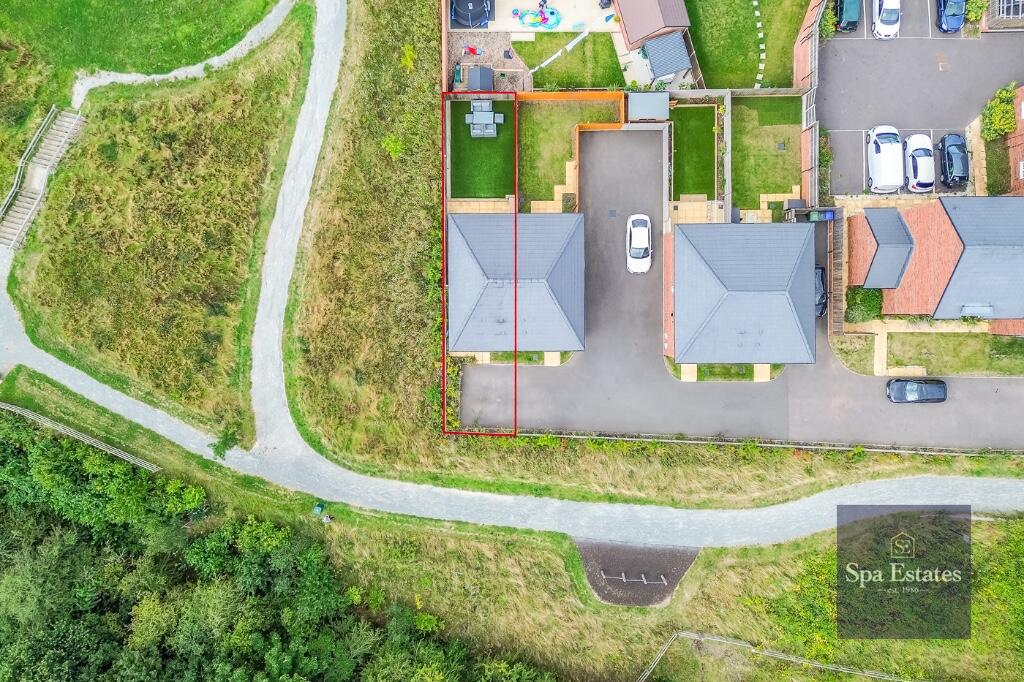 Additional image 13 of Roseacre Gardens, Warwick, CV34