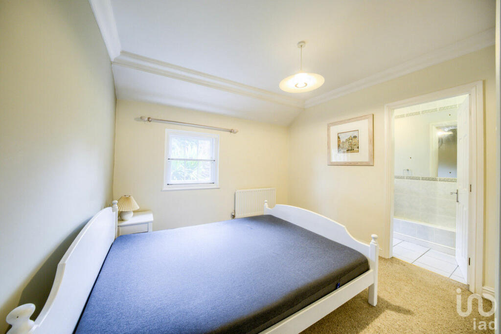 Additional image 13 of St Nicholas Church Street, Warwick, CV34