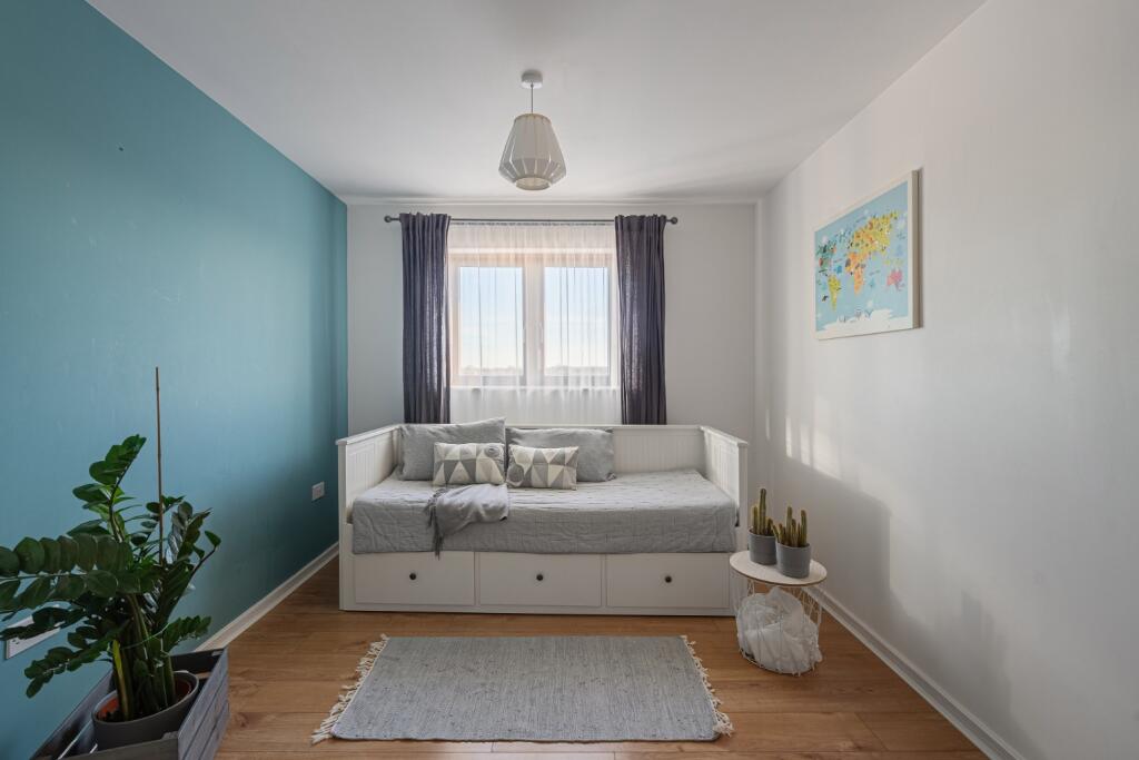 Additional image 11 of Hawkins Avenue, Gravesend, Kent, DA12 5NB