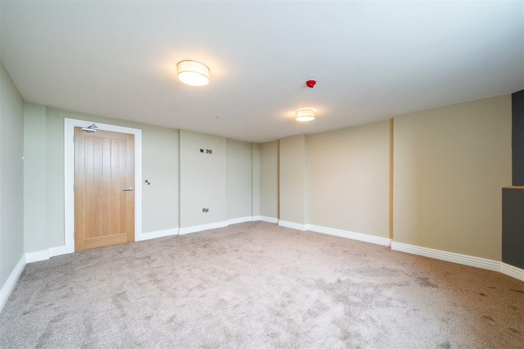 Additional image 14 of Apt 7, Riber Castle, Riber, Matlock, Derbyshire, DE4 5JU