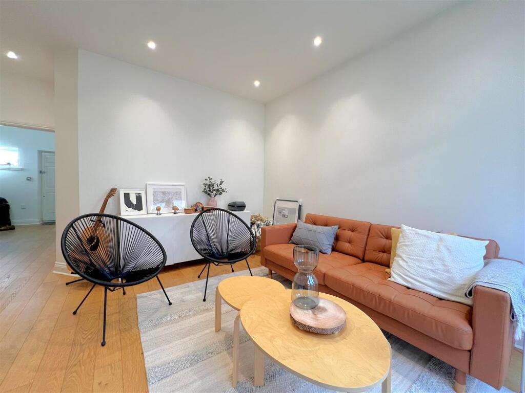 Additional image 9 of Alveston Place, Leamington Spa