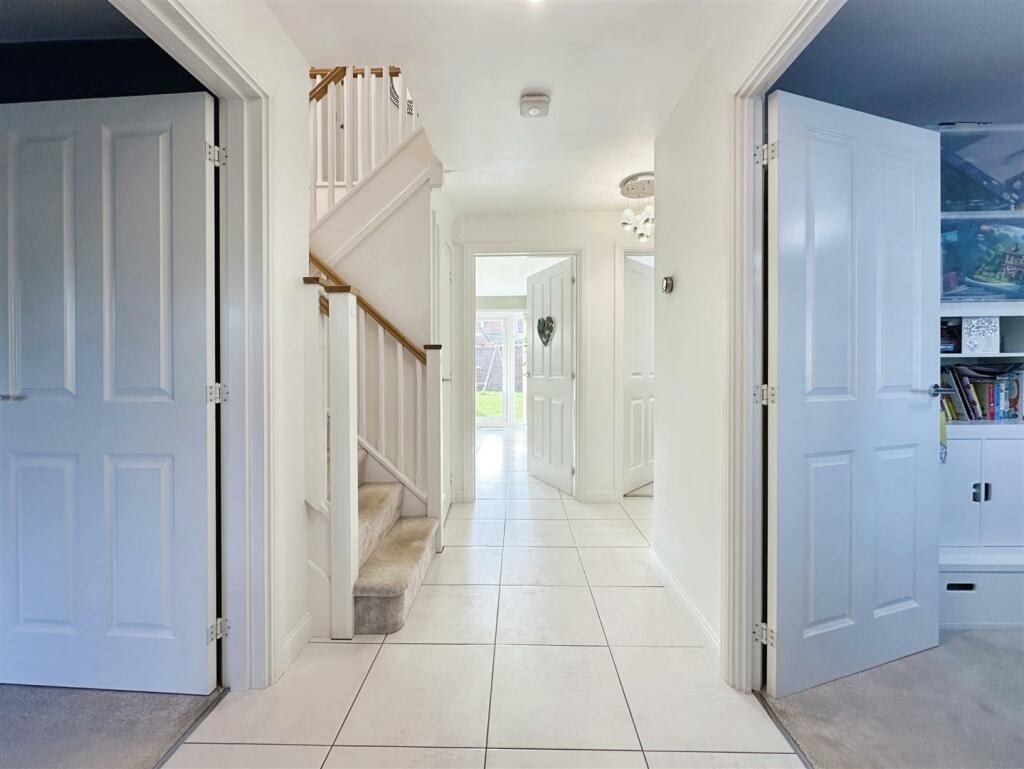 Additional image 26 of Poplar Way, Whitnash, Leamington Spa