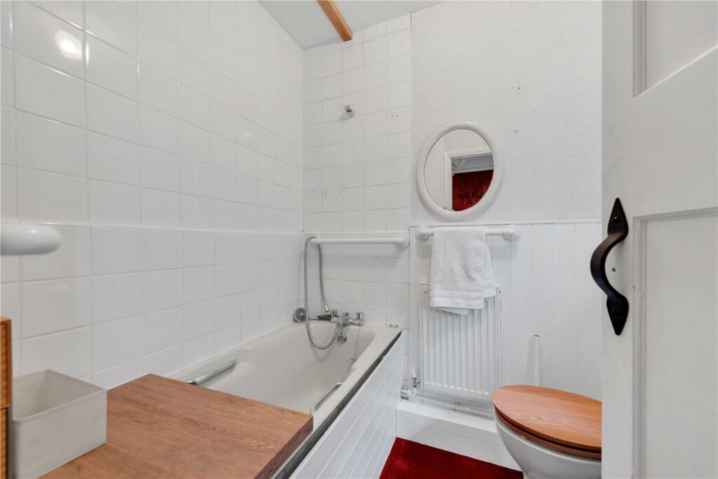 Additional image 8 of Eversley Avenue, Bexleyheath, Kent, DA7