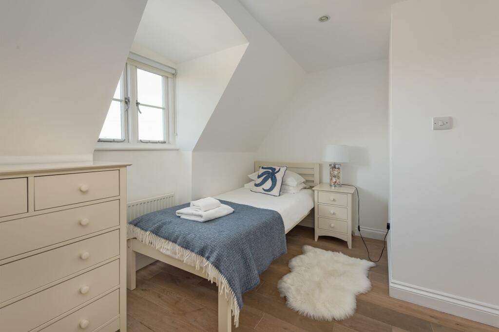 Additional image 16 of Island Wall, Whitstable, CT5