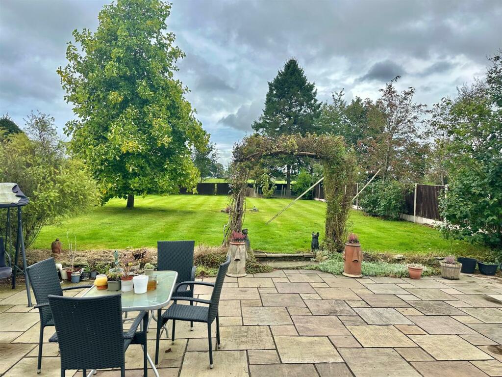 Additional image 30 of Crewe Road, Willaston, Cheshire