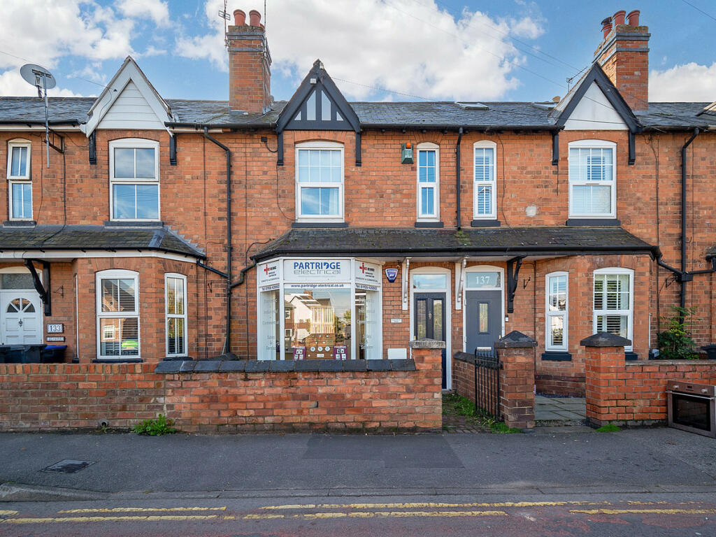 Primary image of Heathcote Road, Whitnash, Warwickshire CV31 2LX