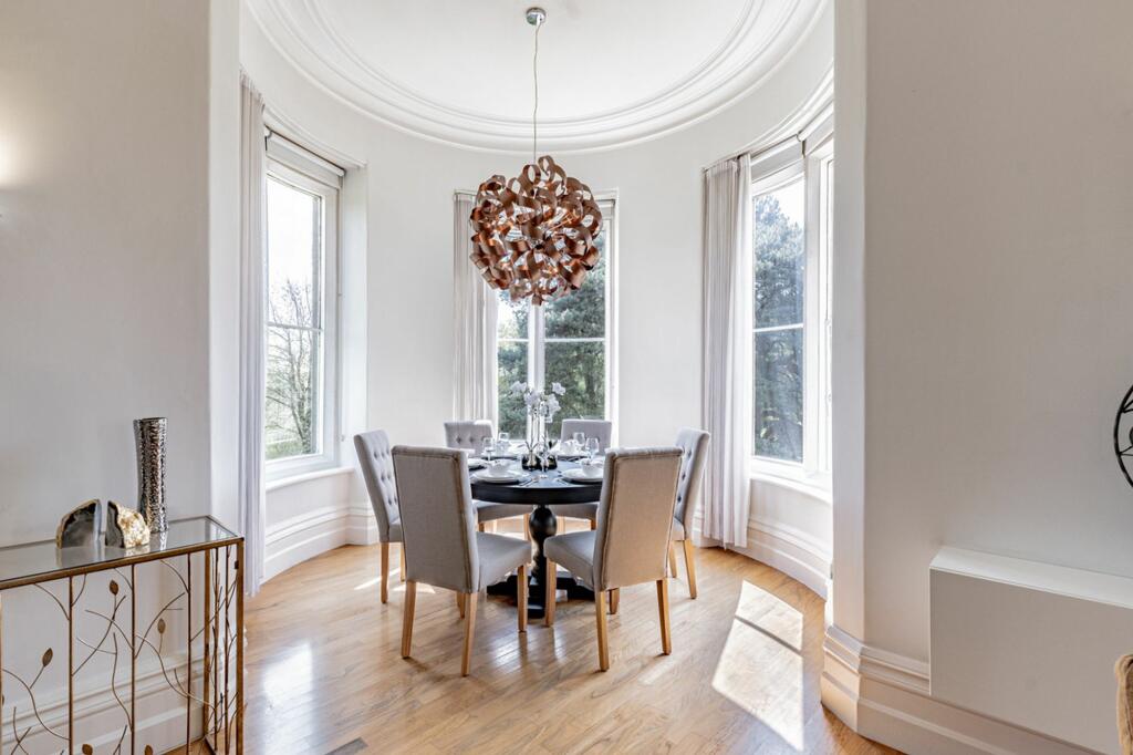 Additional image 5 of Bespoke and luxurious apartment overlooking a lake