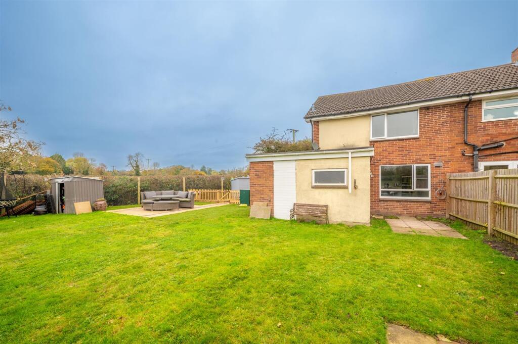 Additional image 21 of St. Laurence Close, Rowington, Warwick