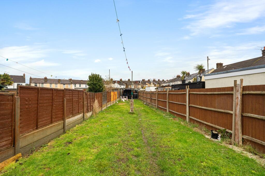 Additional image 12 of Davis Avenue, Northfleet, Gravesend, Kent, DA11