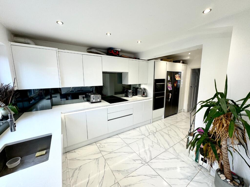 Swanbridge Road, Bexleyheath, Kent, DA7 5BP