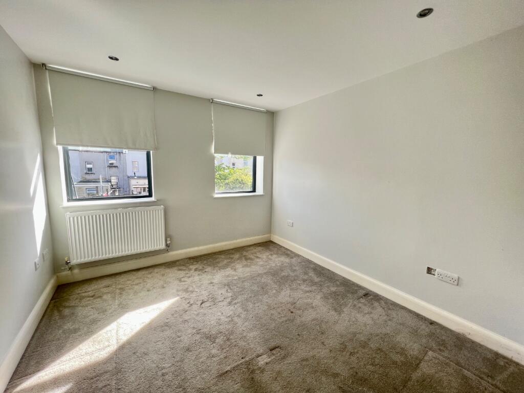 Additional image 4 of Stephenson House, The Grove, Gravesend, Kent, DA12