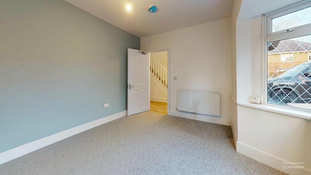 Additional image 22 of Long Acres 2 WEEK RENT FREE 25/26, ,