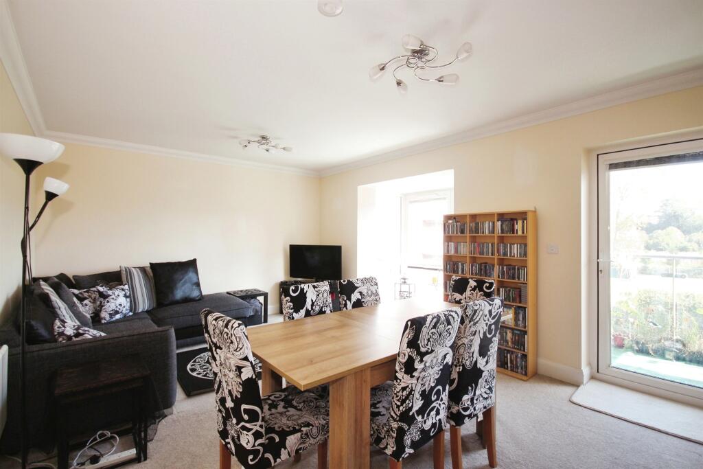 Additional image 8 of Trent Place, Warwick