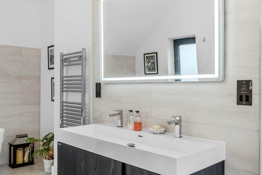 Additional image 34 of Bilton Fields Farm Lane, Rugby, CV22