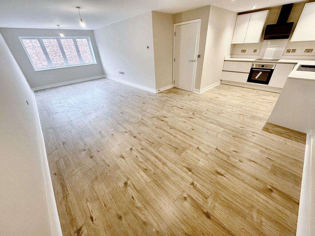 Additional image 4 of Apartment 13, Whittle House, 19 Warwick Street