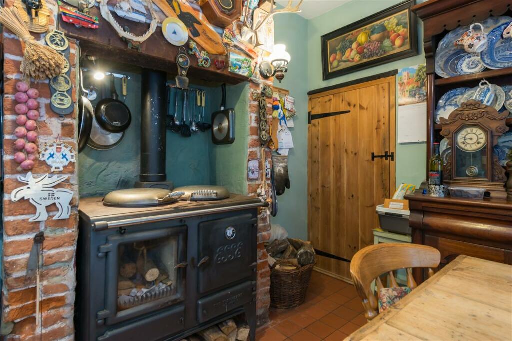 Additional image 6 of Hall Place Cottages, Harbledown