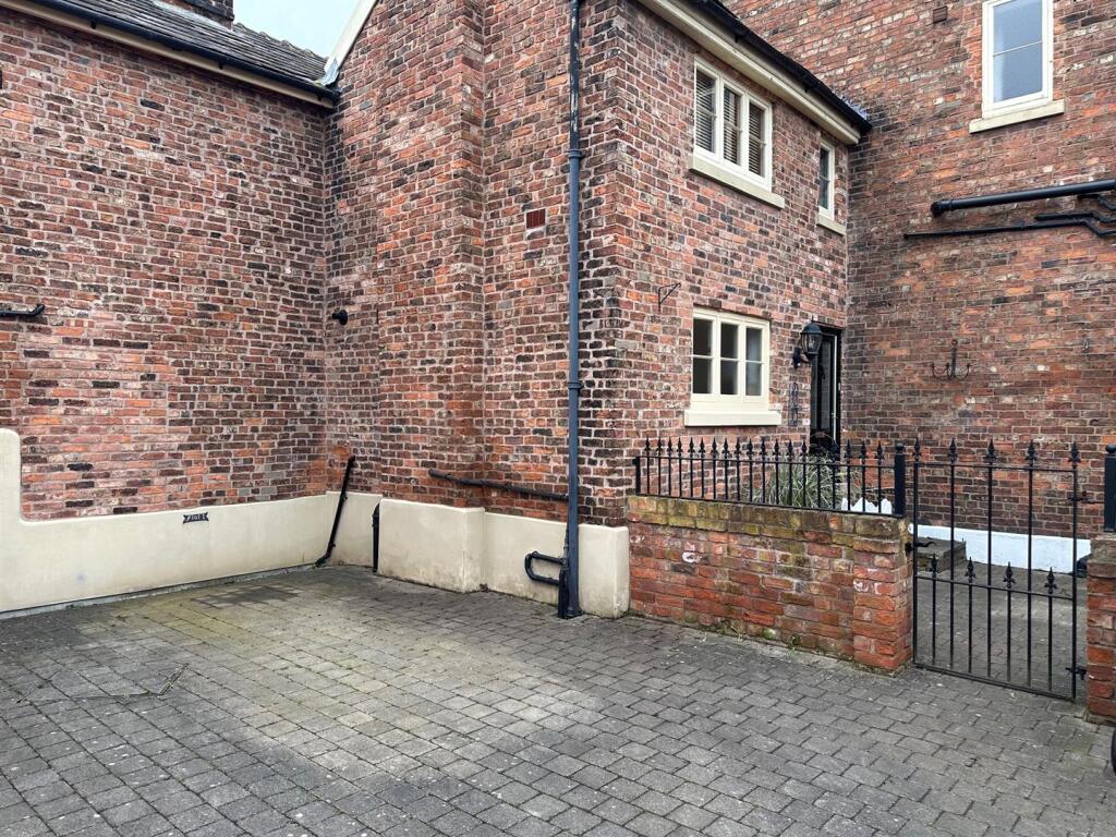 Additional image 33 of Welsh Row, Nantwich, Cheshire