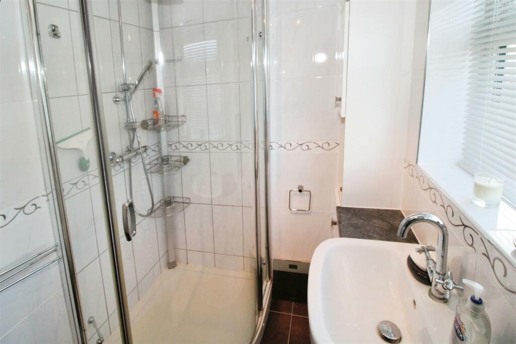 Additional image 18 of Cook Close, Rugby