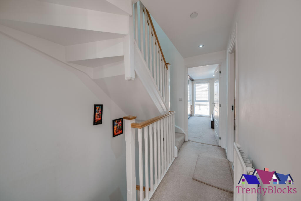 Additional image 25 of Burroughs Drive, Dartford, Kent, DA1