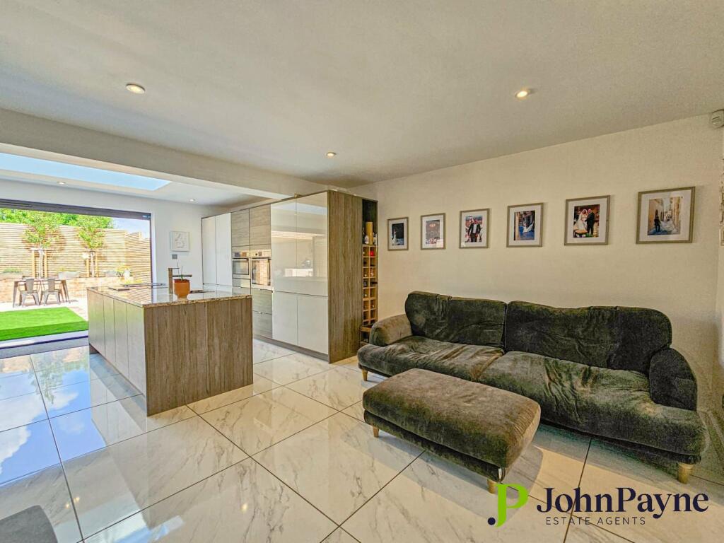 Additional image 11 of Chatsworth Rise, Styvechale, Coventry, CV3