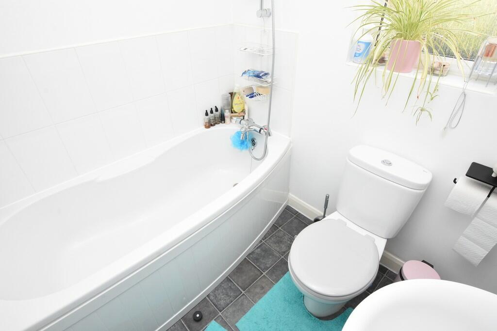 Additional image 10 of Overbecks Close, Rugby