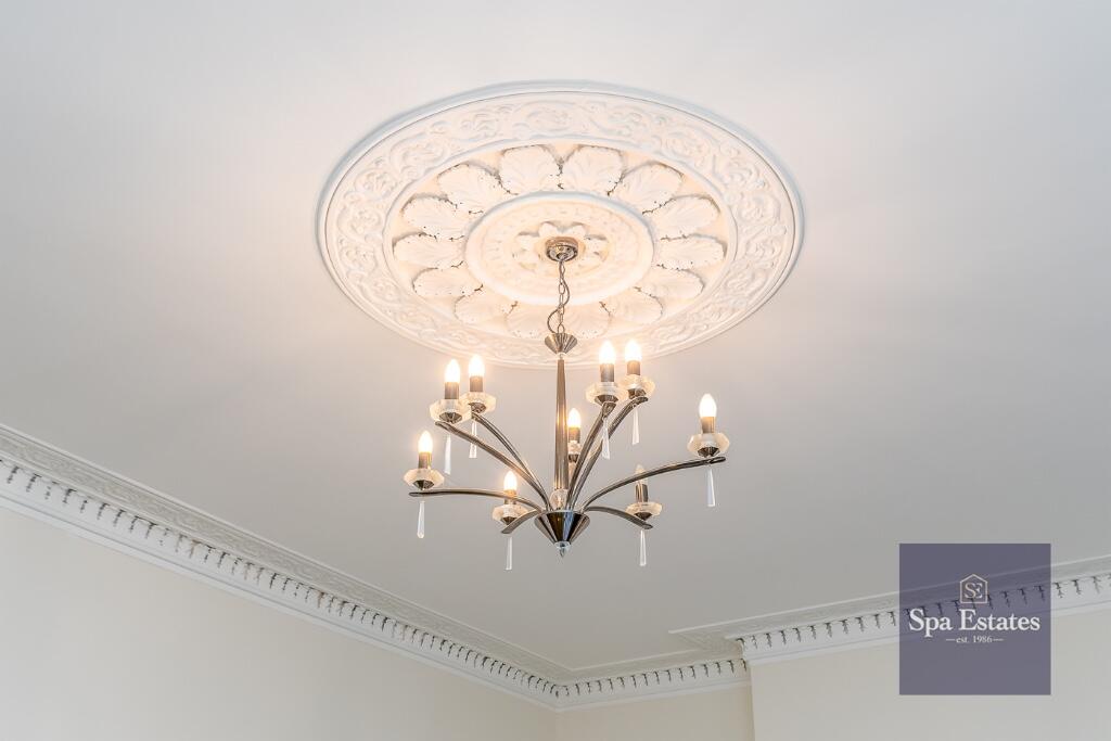 Additional image 7 of Discreet Listing - Over 1000 sq ft with balcony views over Clarendon Square Gardens