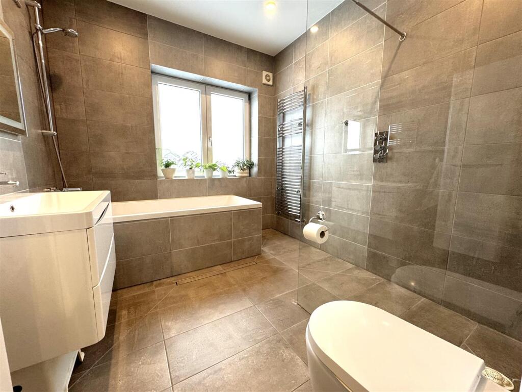 Additional image 9 of Danson Crescent, Welling