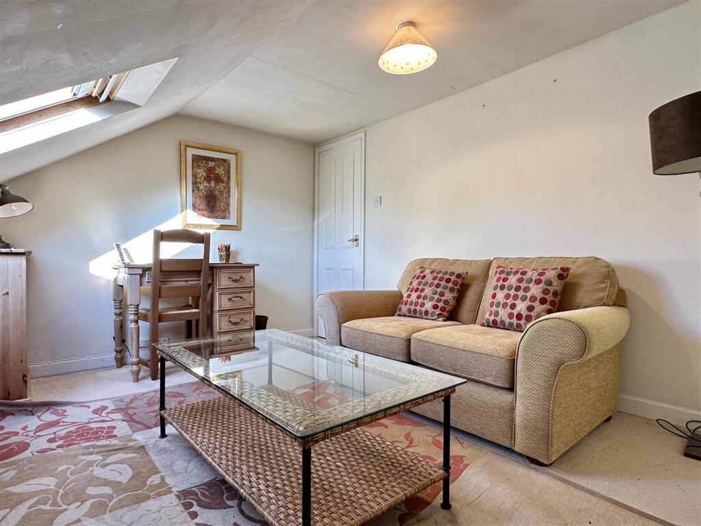 Additional image 19 of Brookfield Lane, Bakewell