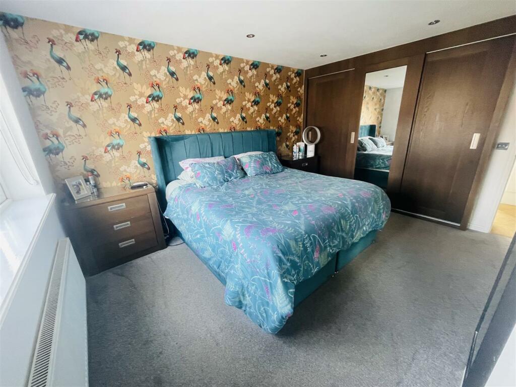 Additional image 21 of Campbell Close, Galley Common