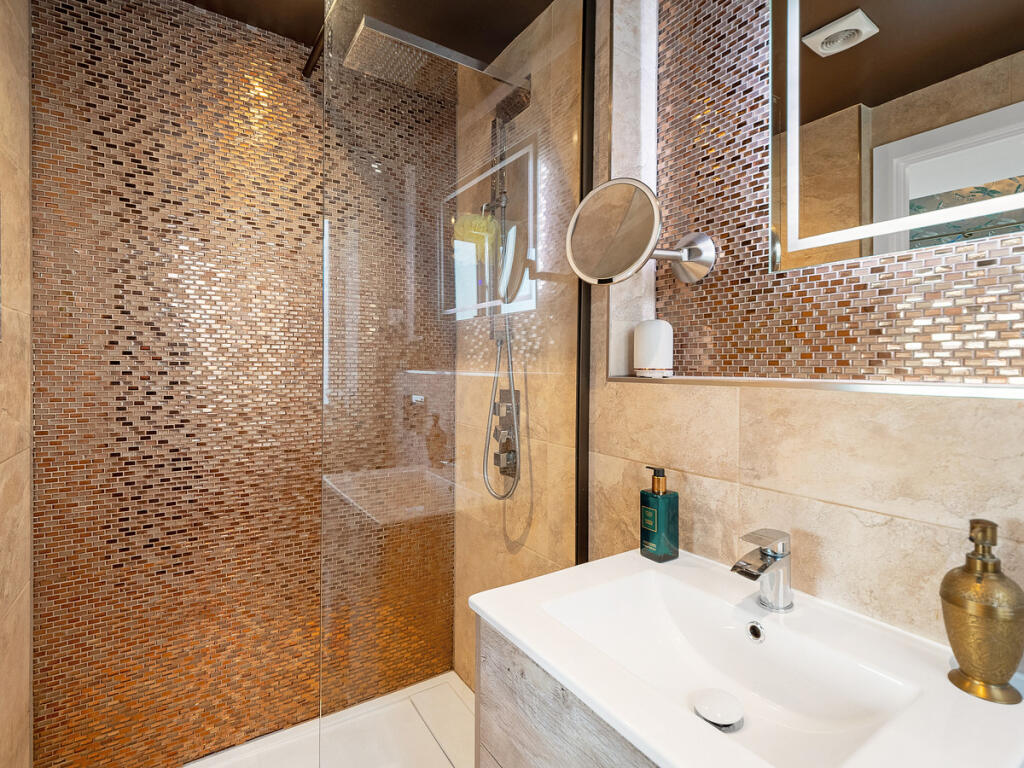 Additional image 17 of Bishops Acre, Lighthorne, Warwickshire CV35 0FH