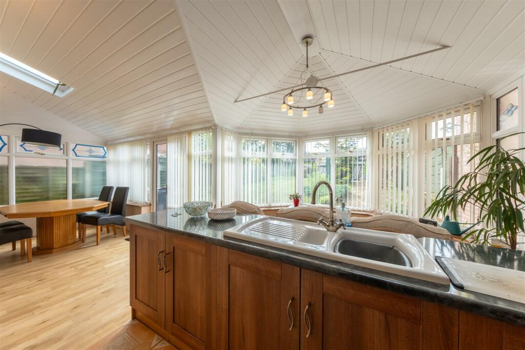 Additional image 3 of Meadow Close, Cuddington, Cheshire