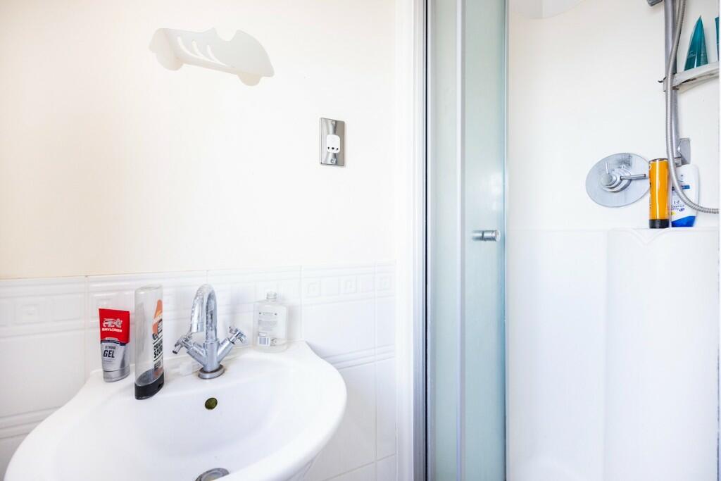 Additional image 8 of Parrock Street, Gravesend, DA12