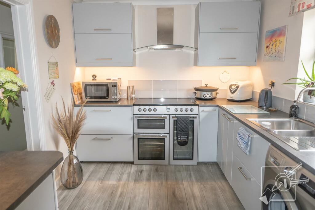 Additional image 17 of Wrotham Road, Meopham