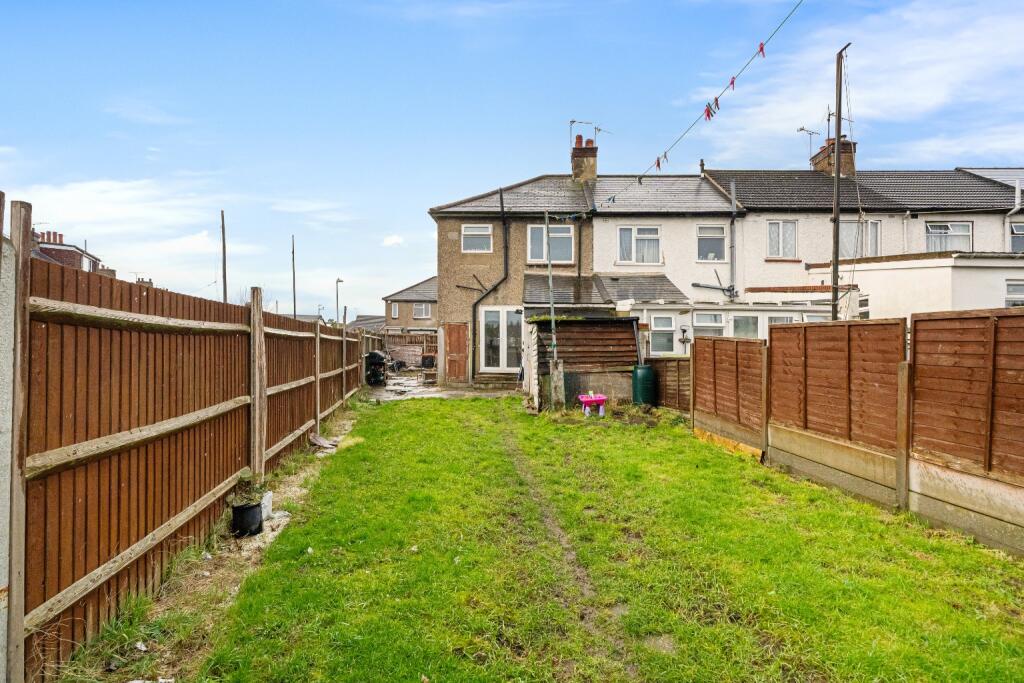 Additional image 13 of Davis Avenue, Northfleet, Gravesend, Kent, DA11