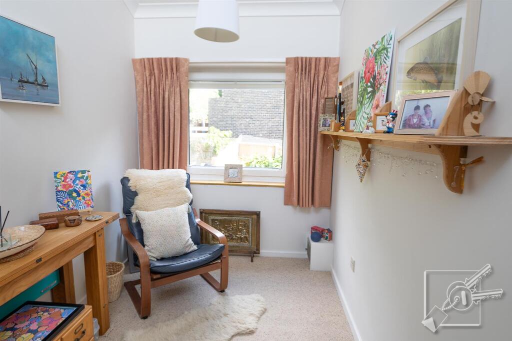 Additional image 28 of Leith Park Road, Gravesend