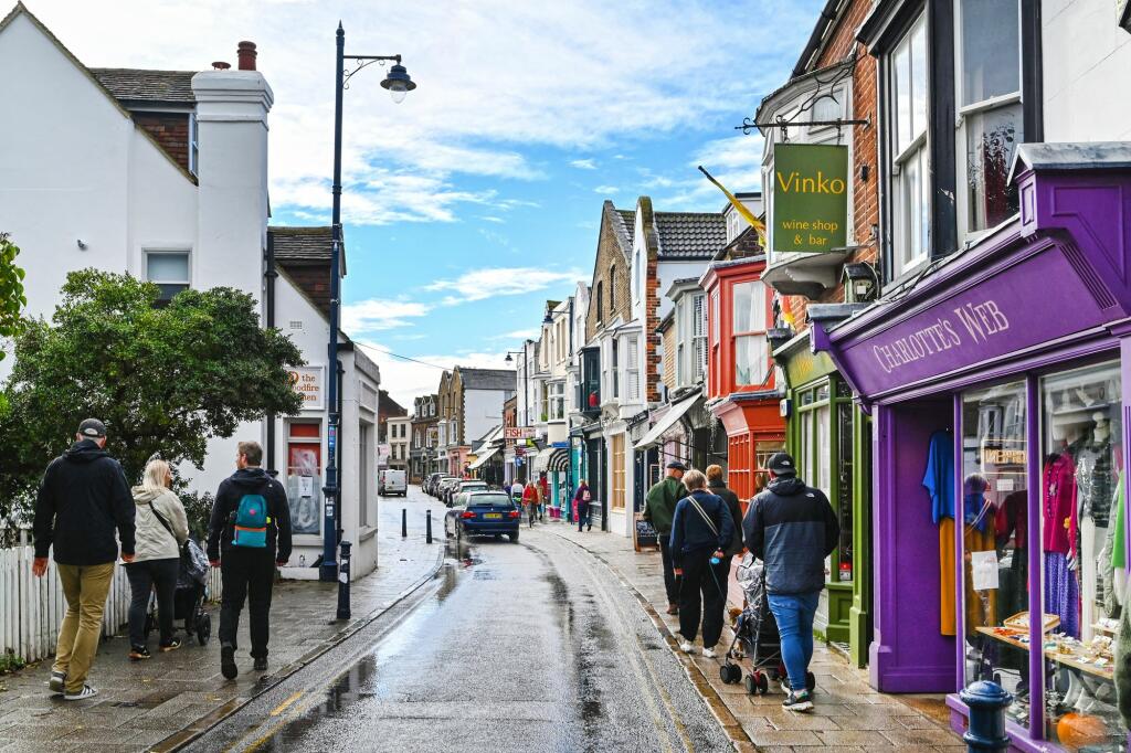 Additional image 10 of Regent Street, Whitstable, CT5