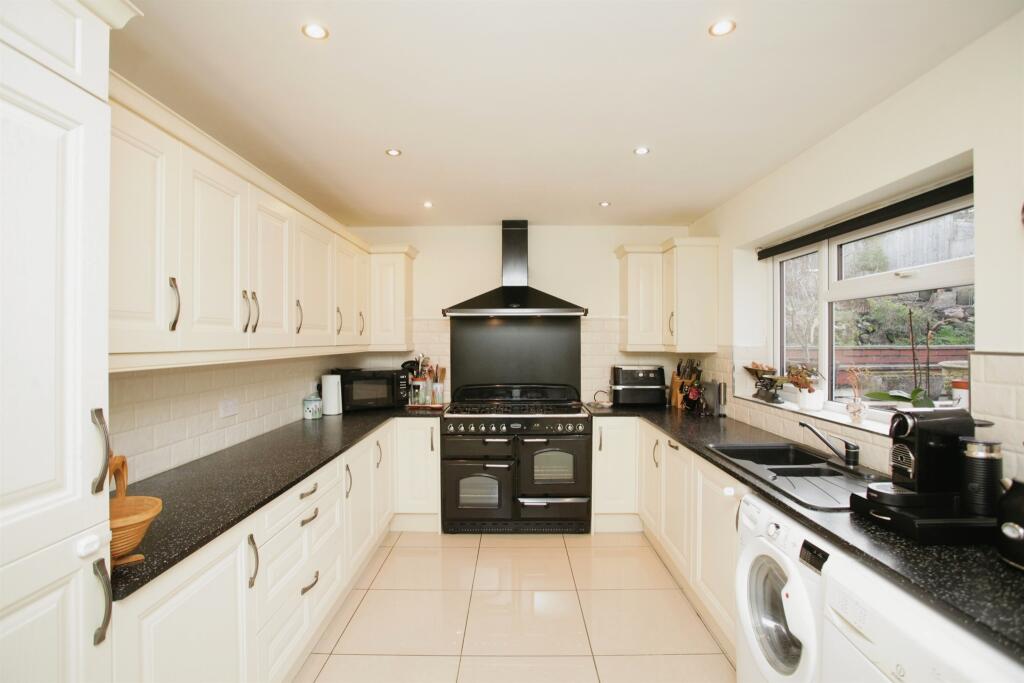 Additional image 10 of Carlton Road, Rugby