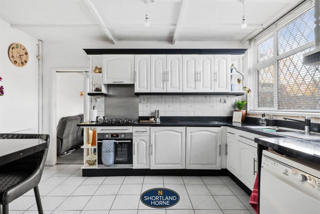 Additional image 16 of Arnold Avenue, Styvechale, Coventry