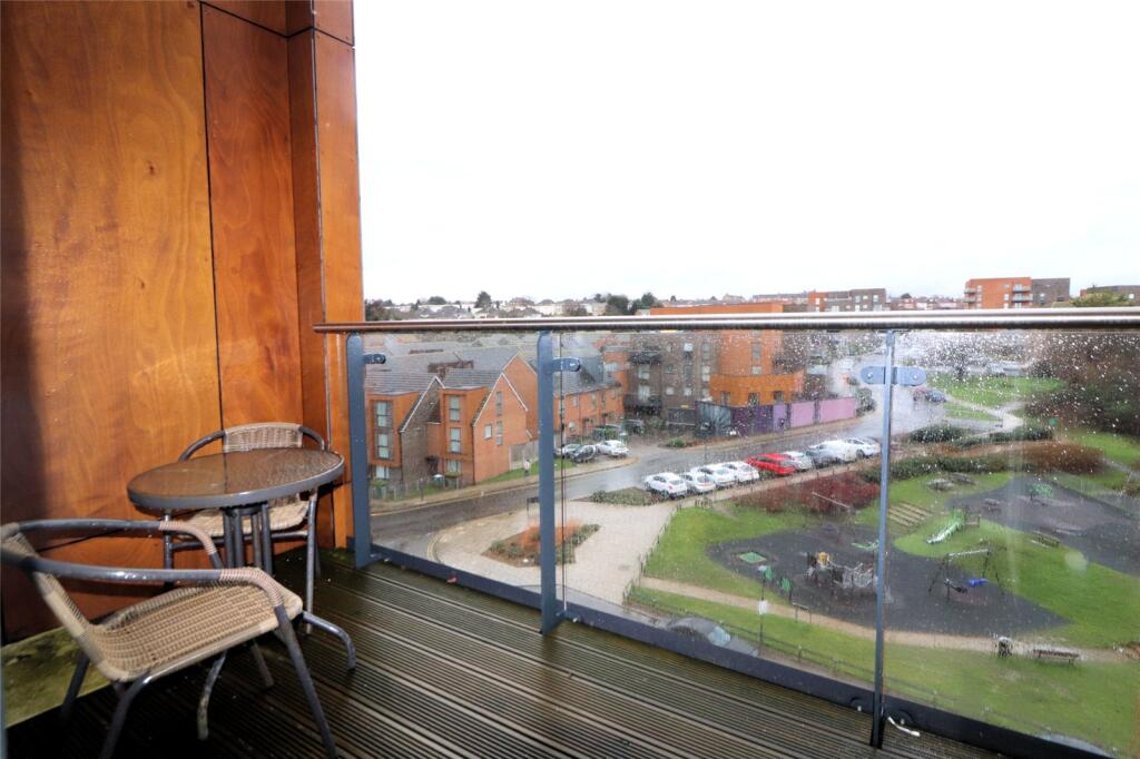 Additional image 3 of Furners Close, Erith, DA8