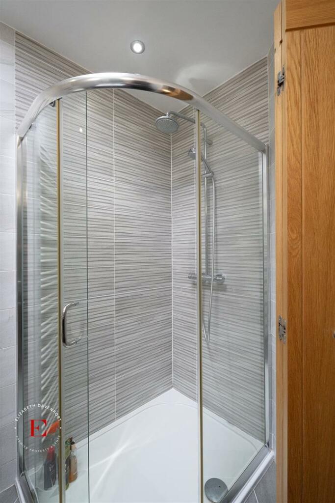 Additional image 18 of Leagh Close, Kenilworth