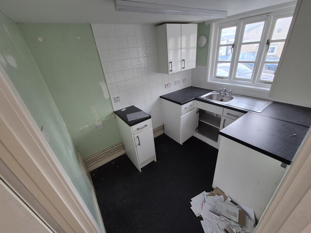 Additional image 3 of 37 Lythalls Lane, Coventry, West Midlands, CV6