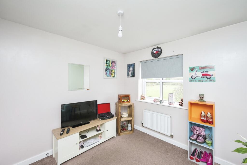 Additional image 12 of Spinnaker Close, Ripley