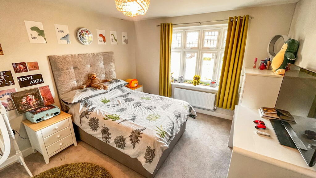 Additional image 25 of Over 2,000sqft Perfect Family Home! Russett Avenue, Nuneaton, CV11 6YW