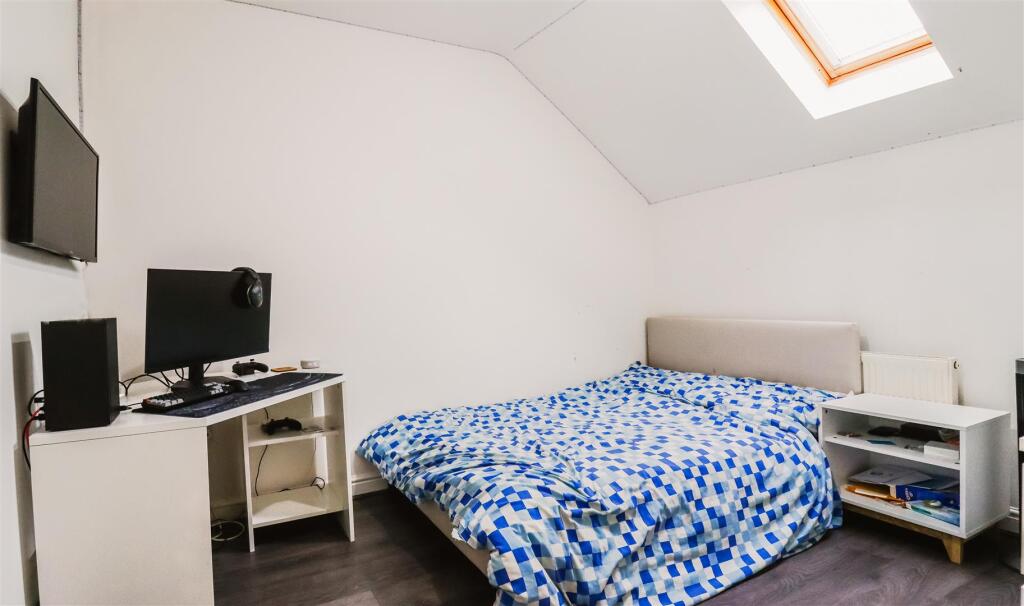 Additional image 26 of Galanos, Long Itchington, Southam